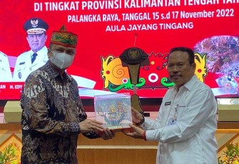 Deputi Bidang Mikro KemenkopUKM Yulius saat Rakorda Perencanaan Pusat dan Daerah di Palangkaraya Kalimantan Tengah 