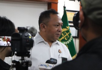 Kapuspenkum Ketut Sumedena saat memberikan keterangan pers 