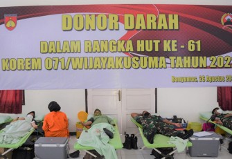Persit Koorcab Rem 071 saat Donor Darah