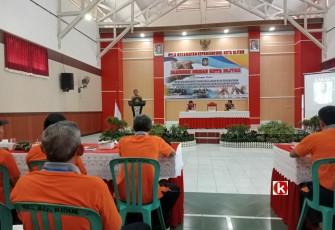 Sekda Kota Blitar Priyo Suhartono Sampaikan Sambutan Pengarahan di Acara Jambore Ormas (foto : Faisal NR / Klikwarta.com)