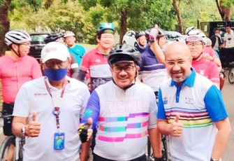 GGM PT BRC Abdul Wahab, Dubes RI Singapore Suryo Pratomo, Plt Kadispar Prov Kepri Luki Zaiman Prawira saat foto bersama