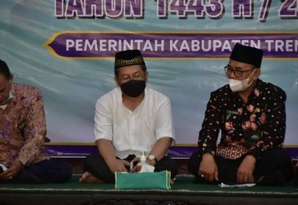 Penjabat Sekdakab Trenggalek, Dr. Andriyanto, SH., M.Kes., saat membuka Siraman Rohani.