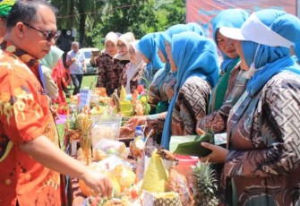 Puja Kesuma saat Gelar Gebyar Nasional Pergelaran Budaya Nusantara Dalam Rangka HUT Ke-42