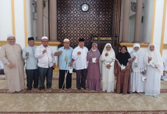 Asisten Perekonomian dan Pembangunan saat Buka Praktek Manasik Umrah PT Aulia Perkasa Abadi