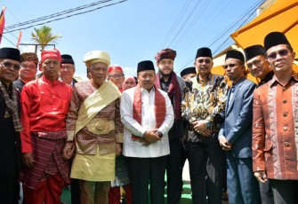 Bupati Agam Andri Warman menghadiri Alek batagak panghulu se-Nagari Kubang Putiah, Kecamatan Banuhampu.