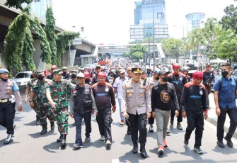 Long March Buruh Ke Gedung Mpr/Dpr Ri