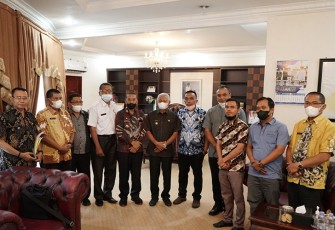 Bupati Surya saat Terima Audiensi Pemuda Katolik Kabupaten Asahan