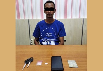 Tersangka dan barang bukti saat diamankan