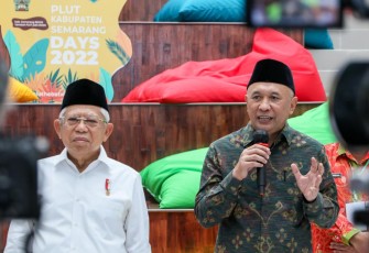 MenKopUKM saat mendampingi Wakil Presiden (Wapres) Ma'ruf Amin, saat meresmikan secara serentak enam PLUT KUMKM di Kabupaten Semarang, Selasa, (27/12). 