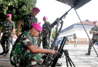 Dankormar saat melakukan kunjungan ke Yonmarhanlan VIII Bitung