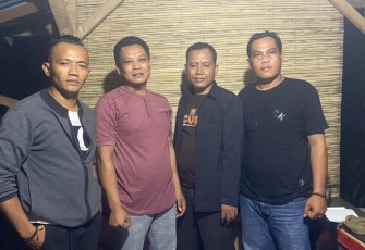 foto bersama usai berdamai