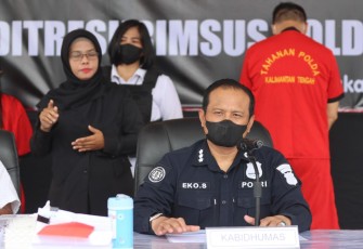 Kabidhumas Kombes Pol. K. Eko Saputro S.H., M.H saat konferensi pers, Kamis (7/4/2022) pukul 09.00 WIB.