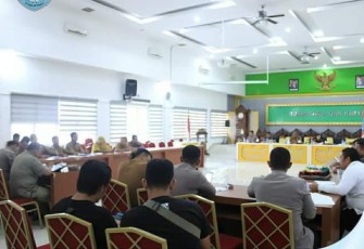 Dinas PMD Labuhanbatu saat Gelar Rapat Persiapan Pilkades