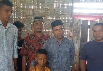 Yahya Ys Anggota DPRK dan Haji Uma saat kunjungi Farhan Akmal