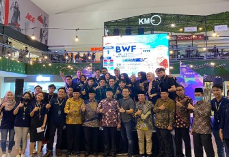  Gubernur Bengkulu Rohidin Mersyah pada Malam Puncak Event Fantasi 1.0, Minggu (2/10/2022) di atrium Bencoolen Mall.