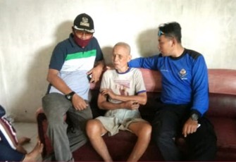 Warga Bengkulu Selatan (tengah) usai ditemukan dalam kondisi selamat