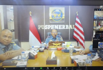 Prajurit Lanudal Kupang Ikuti Acara Tatap Muka Dengan Komandan Puspenerbal Secara Vidcon