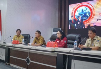 Wakil Walikota Bitung Hengky Honandar saat menghadiri kegiatan sosialisasi