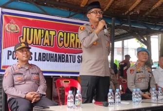 Kapolres Labuhan Batu Selatan Melaksanakan Jumat Curhat