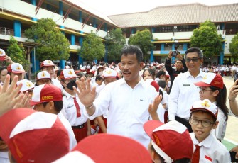 Kepala BP Batam Muhammad Rudi Berikan Motovasi ke-Sekolah