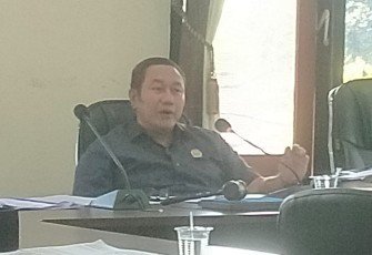 Ketua Komisi II, Mugianto, saat rapat kerja bersama OPD mitra kerja, di ruang rapat Banmus, DPRD Kabupaten Trenggalek, Rabu (26/7/2023)
