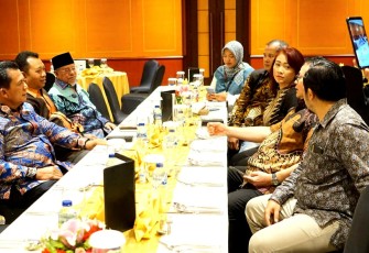 Gubernur Ansar saat Jadi Pembicara di FGD Forum Daerah Kepulauan 
