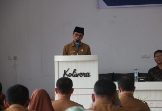 Bupati Limapuluh Kota Safaruddin, saat membuka secara resmi kegiatan Bimtek Kompetensi Pengadaan Barang dan Jasa bagi 50 ASN di lingkungan Pemkab Limapuluh Kota.