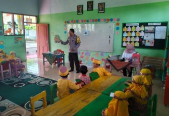 Polres Tulungagung Beri Imbauan Terkait Pemberitaan Hoax Melalui Bhabinkamtibmas 