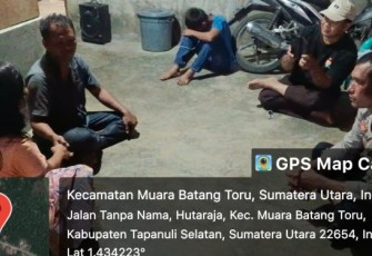 Bhabinkamtibmas Polsek Batang Toru saat Damaikan KDRT Pasangan Suami Istri