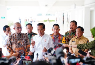 Panglima TNI Jenderal TNI Agus Subiyanto menghadiri Rapat Konsolidasi Nasional 2023 Kesiapan Pemilu 2024 yang dipimpin oleh Presiden RI Ir. H. Joko Widodo bertempat di Istora Senayan, Jakarta Pusat, Sabtu (30/12/2023)