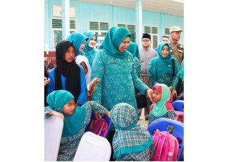 Dewi Ansar Hadiri Kegiatan Penganekaragaman Pangan Dalam Pengembangan B2SA Goes To School