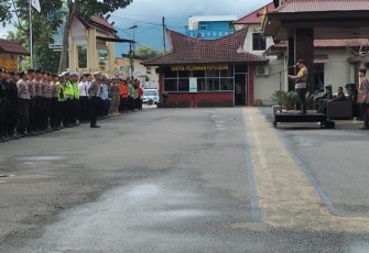 Waka Polres Tapsel, Kompol Rahman Takdir Harahap, SH, pimpin Apel Gelar Pasukan Ops Lilin Toba 2024, Kamis (21/12/2023) pagi.
