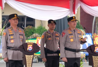 Polda Banten Gelar Penyerahan Pataka Gawe Kuta Baluwarti