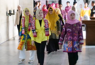 Ketua TP PKK Kabupaten Bintan, Hafizha Rahmadhani Putri dan Jajaran TP PKK Kabupaten Bintan melakukan kunjungan kerja sekaligus bersilaturahmi dengan para pengurus Tim Penggerak PKK Kota Jakarta Timur.