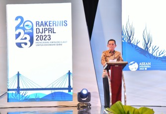 Gubernur Ansar Hadiri Raker Teknis Bersama Menteri Kelautan dan Perikanan RI