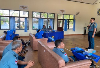 Personel Lanudal Kupang Terima Penyegaran Hukum Militer dari Pomal Lantamal VII Kupang