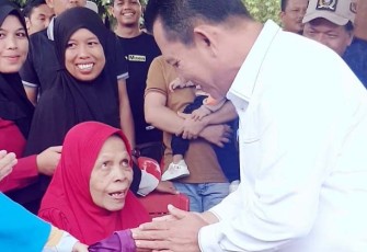 Gubernur Ansar saat Silaturahmi dengan Warga Perumahan Maitri Garden 2 Batam 