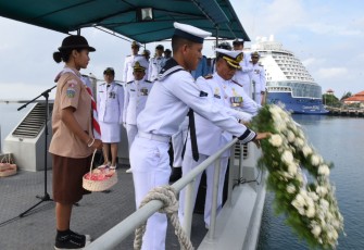 Lanal Denpasar Gelar Upacara Tabur Bunga 