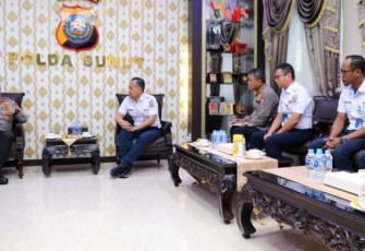Kapolda Sumut, Irjen Pol Agung Setya Imam Effendi, menerima kunjungan PT Kereta Api Indonesia (KAI) dalam meningkatkan sinergitas bertempat di Ruangan Perjamuan Mapoldasu, Selasa (22/8).