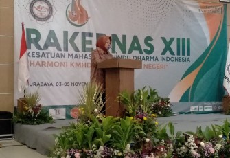 Kadisminpers Lantamal V Hadiri Rakernas XIII Kesatuan Mahasiswa Hindu Dharma Indonesia