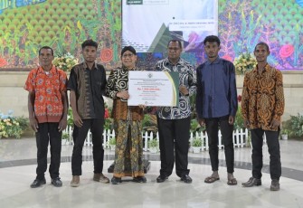 Menteri Desa Pembangunan Daerah Tertinggal dan Transmigrasi (Mendes PDTT) Abdul Halim Iskandar Kucurkan Bantuan Rp 1,9 Miliar