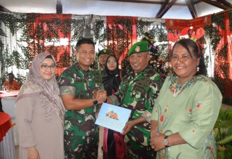 Kodim 1710/Mimika, Mile 32 Distrik Kuala Kencana, Kodim 1710/Mimika menggelar acara Natal bersama dan peringatan HUT ke-27 Kodim 1710/Mimika  guna menciptakan soliditas antar prajurit Kodim 1710/Mimika bersama PNS, Purnawirawan dan Warakawuri dalam suasana Natal tahun 2023, Rabu (27/12/2023)