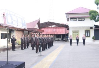 Kapolres Tapanuli Selatan (Tapsel), AKBP Imam Zamroni, SIK, MH, pimpin Upacara kenaikan pangkat personel, Aiptu Rusman menjadi Ipda, pada Kamis (1/6/2023) pagi. Kapolres, memimpin Upacara kenaikan pangkat Ps Kanit Polsek Padang Bolak itu di Halaman Apel Mako Polres Tapsel