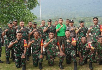 Danrem 121/ABW Kunjungi Koramil 1205/19 Kelam Permai 