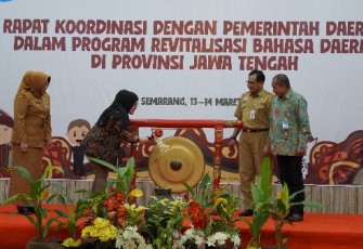 Rapat koordinasi revitalisasi bahasa daerah di Jateng