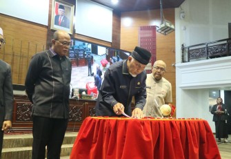 DPRD Provinsi Sumatra Barat menggelar rapat paripurna untuk mengambil keputusan terhadap ranperda Sumbar.