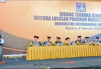 Hadiri Wisuda UIB XVIII, Gubernur Ansar Dorong Lahirkan SDM Unggul di Kepri 