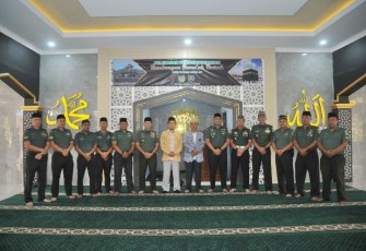 Danrem 063/SGJ Kolonel Inf Dany Rakca saat Jam’ah Umrah Anggota Korem 063/SGJ, Kita Cirebon, Rabu (18/1)