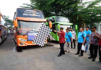 Pelepasan peserta rombongan silatnas PPDI Pati 