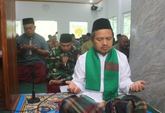 Doa bersama prajurit Lanud Sugiri Sukani 